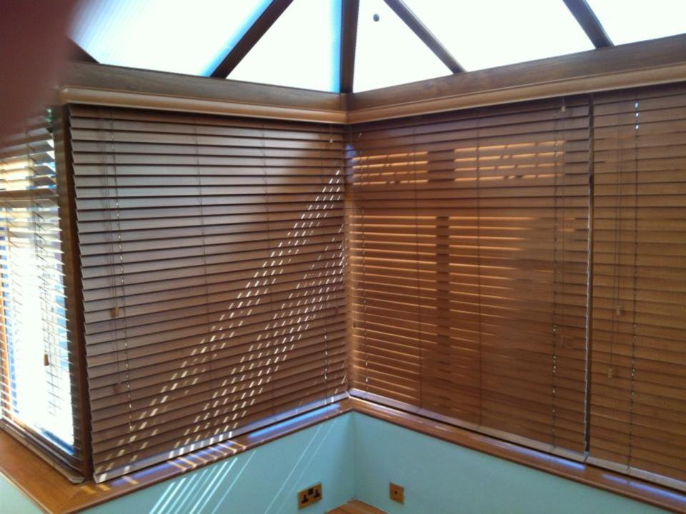 Venetian Blind Slide Show